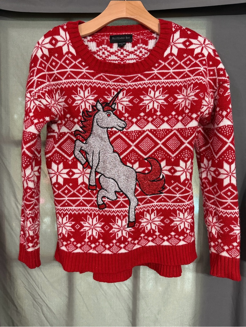 Red & White Unicorn Fair Isle Sweater Size M
